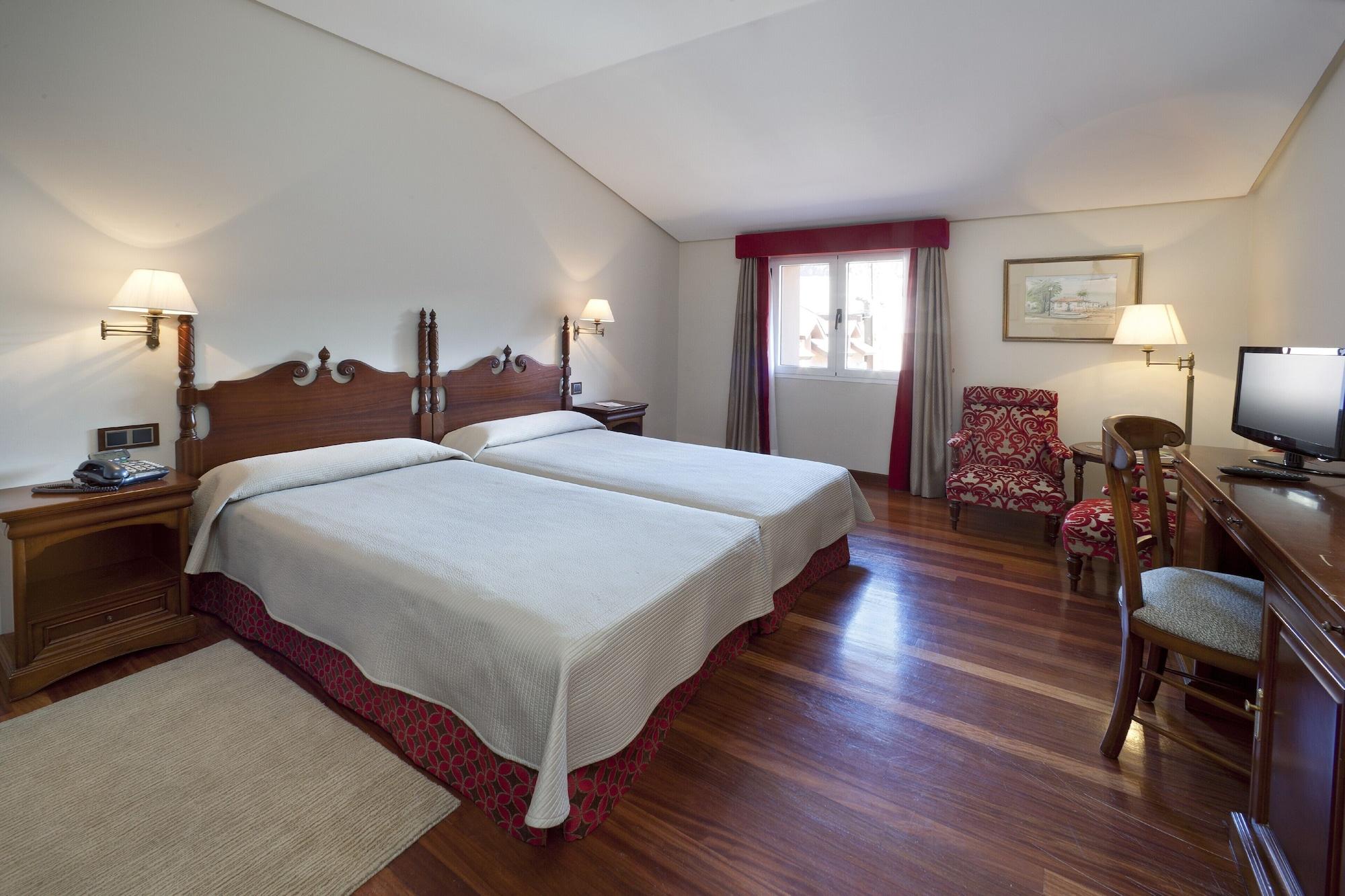 Parador De Las Canadas Del Teide Ла Оротава Екстериор снимка