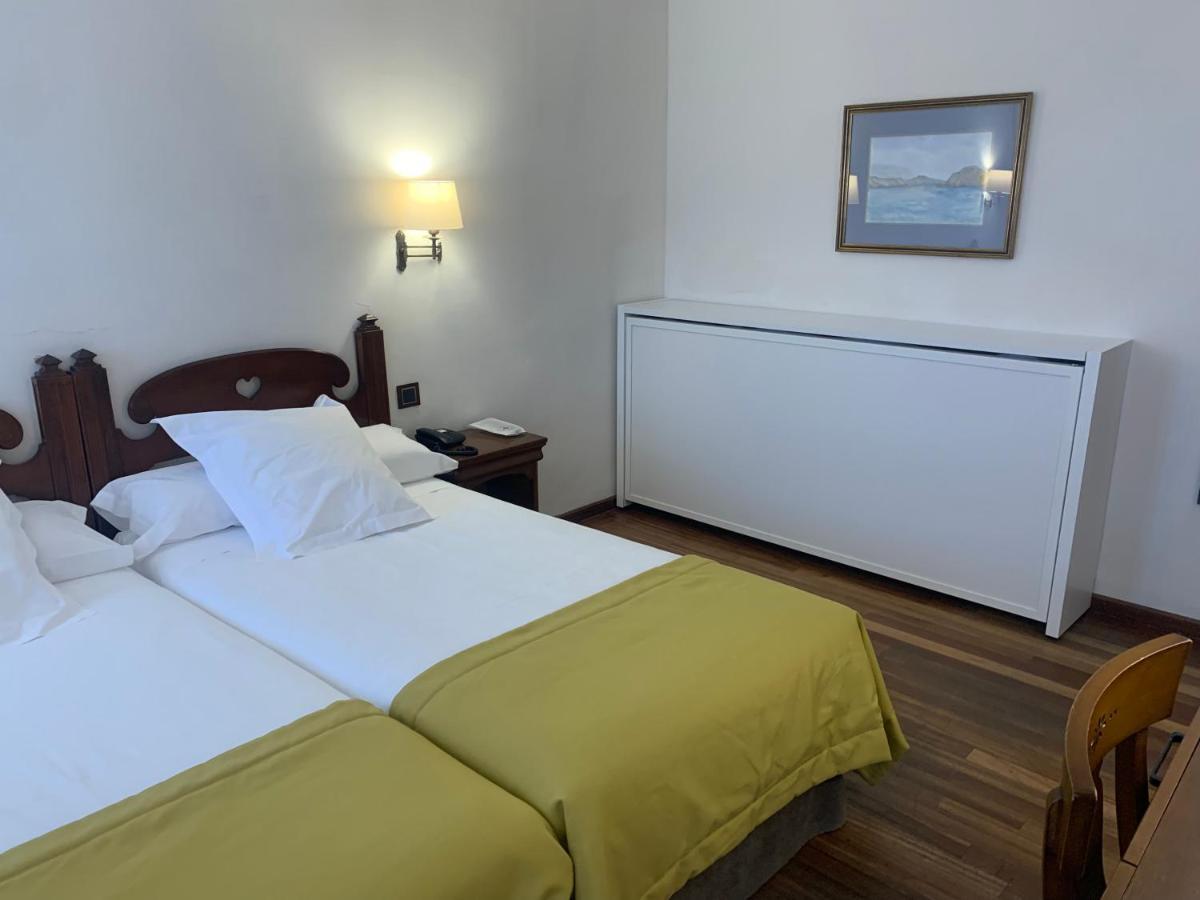 Parador De Las Canadas Del Teide Ла Оротава Екстериор снимка