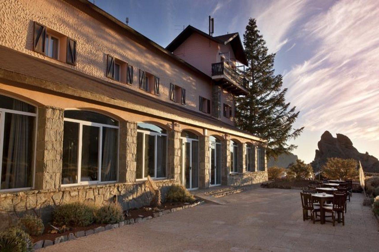 Parador De Las Canadas Del Teide Ла Оротава Екстериор снимка
