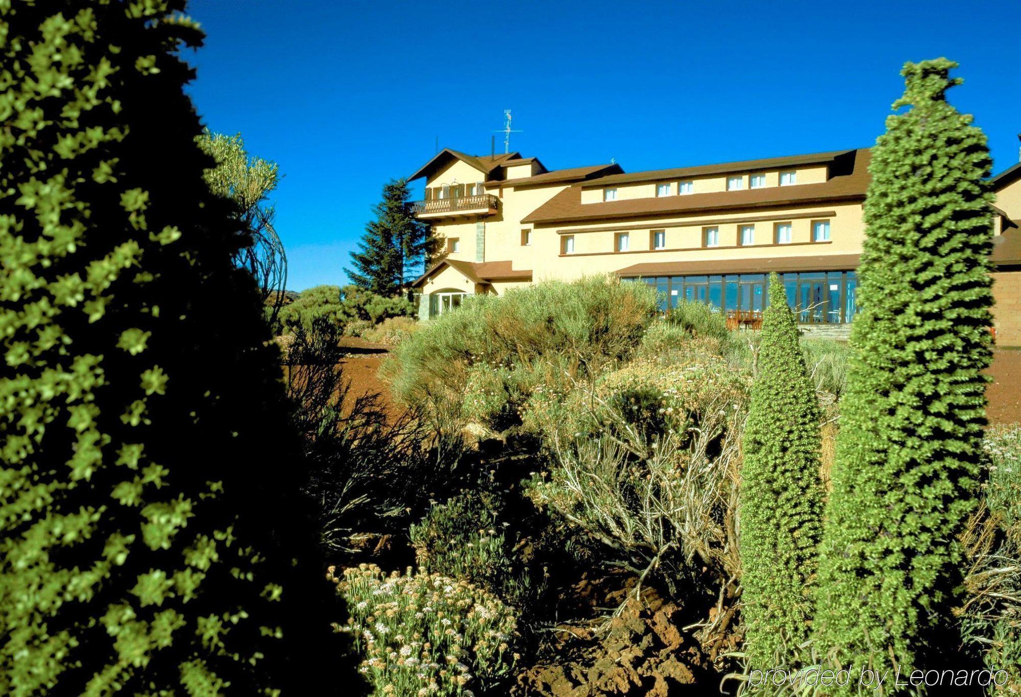 Parador De Las Canadas Del Teide Ла Оротава Екстериор снимка
