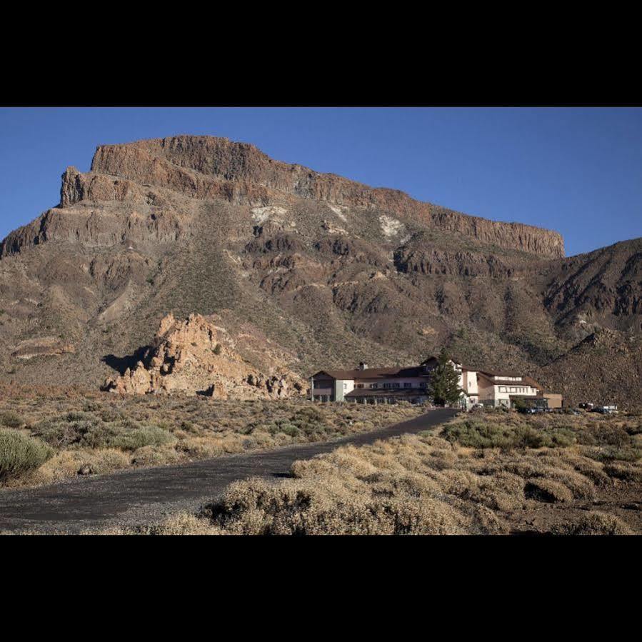 Parador De Las Canadas Del Teide Ла Оротава Екстериор снимка