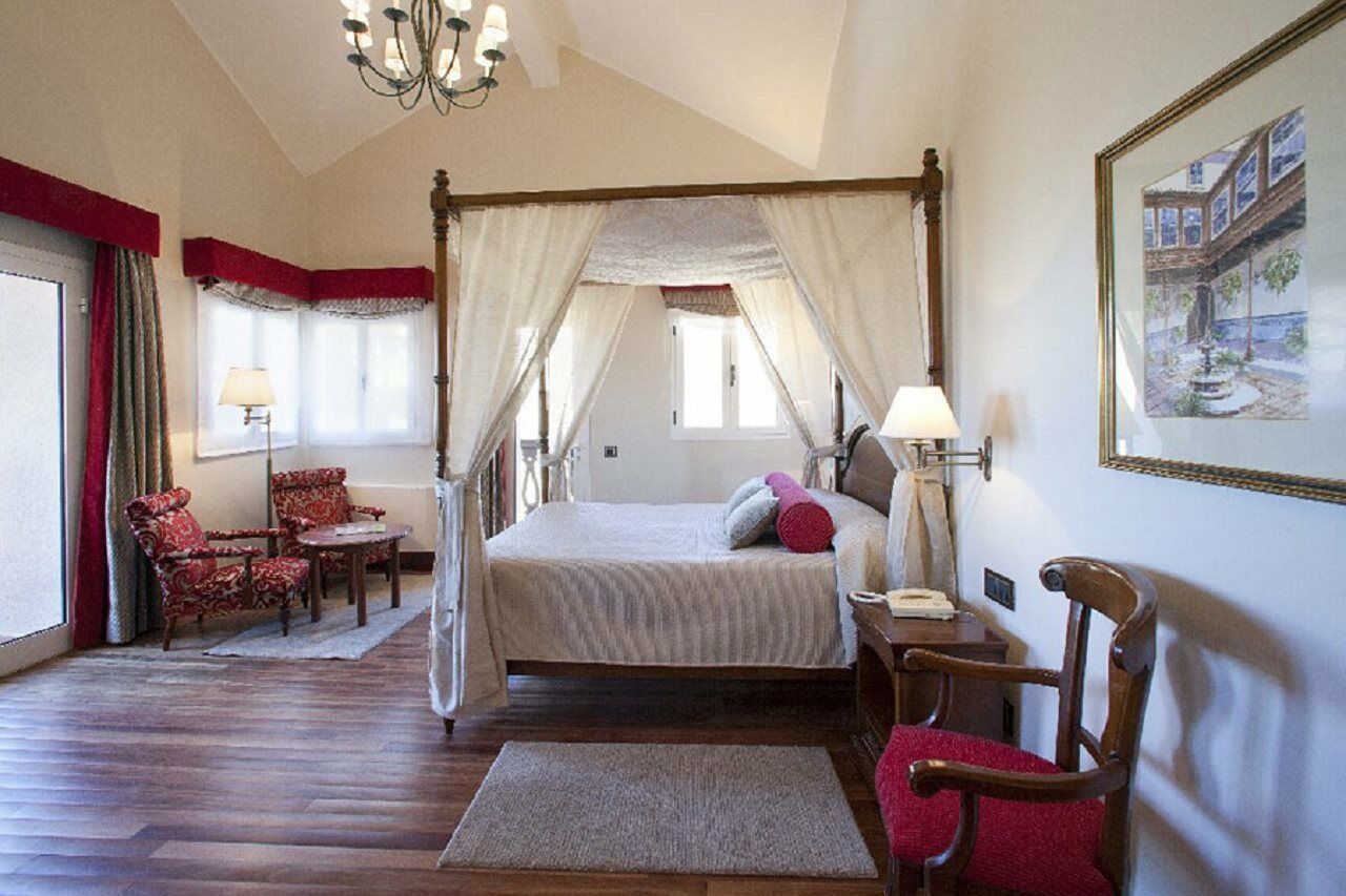 Parador De Las Canadas Del Teide Ла Оротава Екстериор снимка